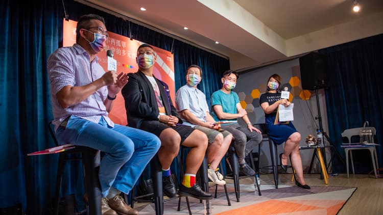 看見你讓我不再孤單—影視作品中的多元性別